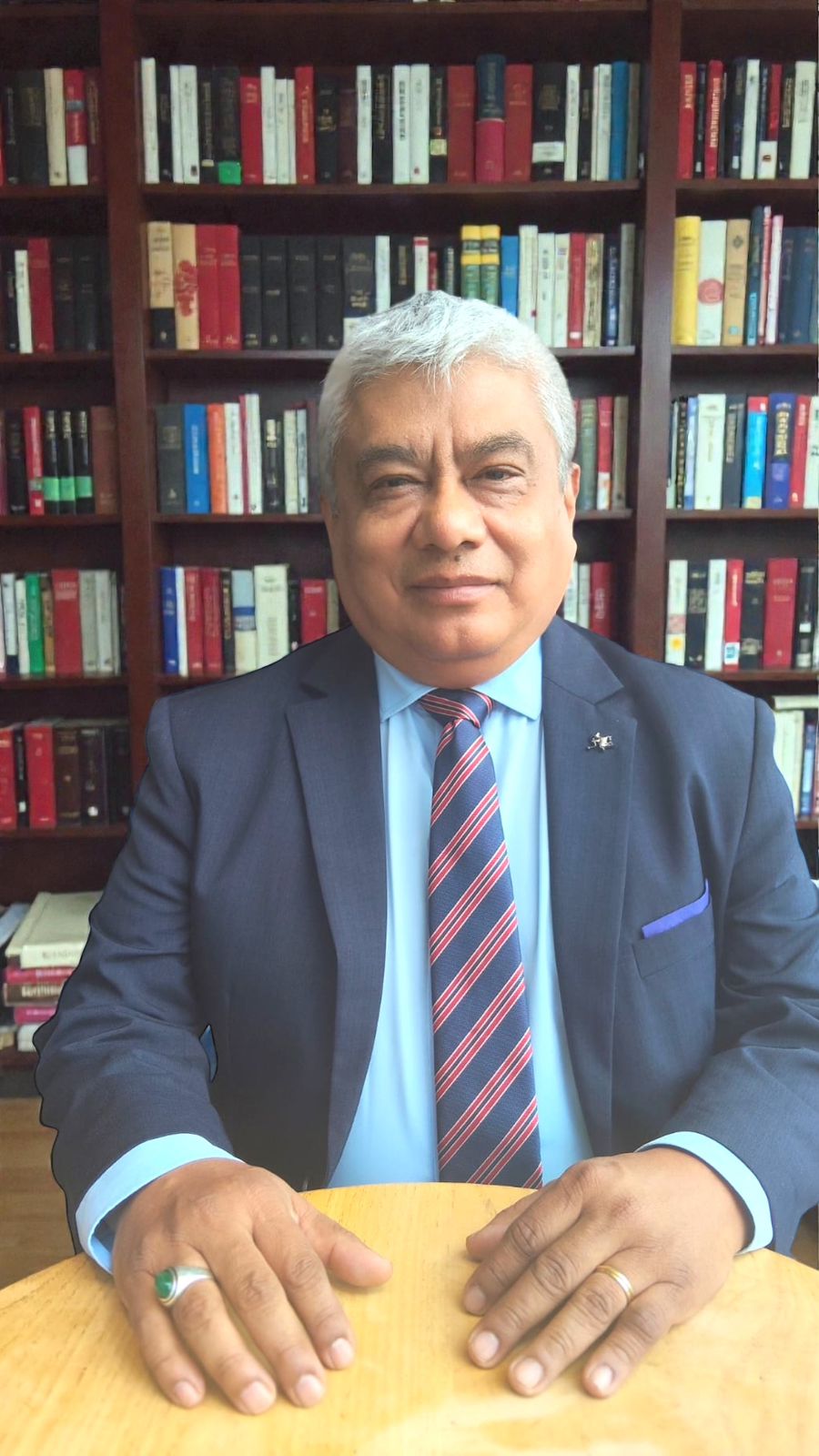 Lic. Calderón
