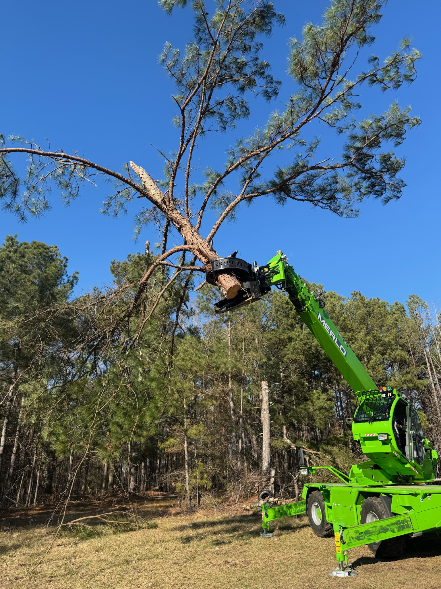 Grapple Saw