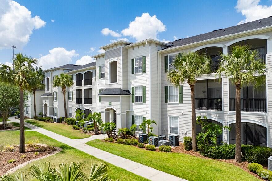 Apartment community architecture and landscaping