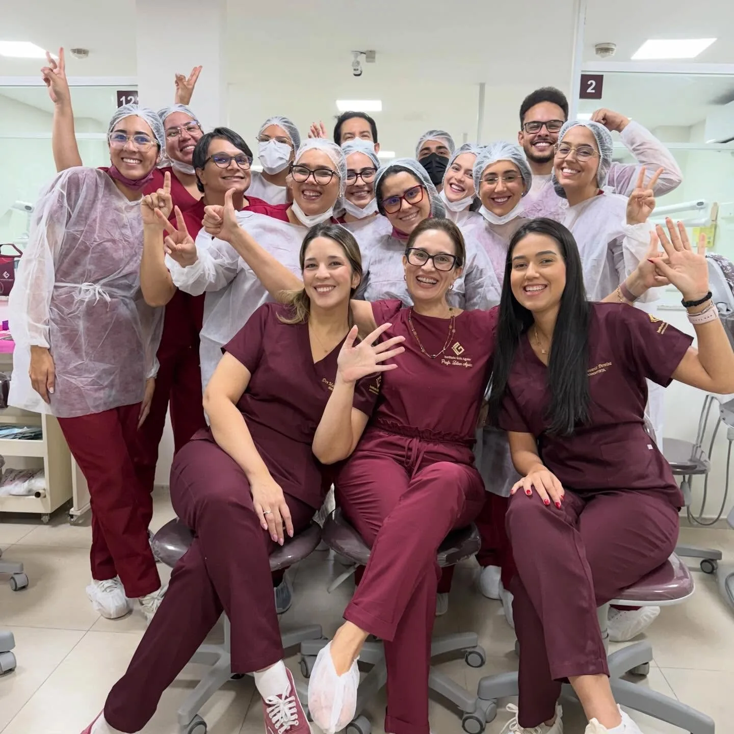 Turma 8 da Aperfeiçoamento em Endodontia no IGA
