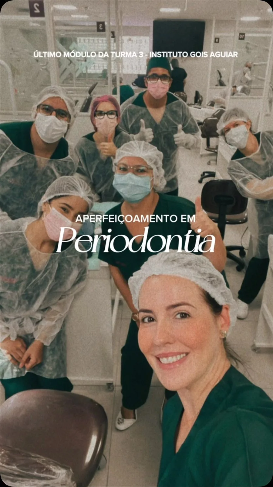 Turma 3 da Aperfeiçoamento em Periodontia reunida