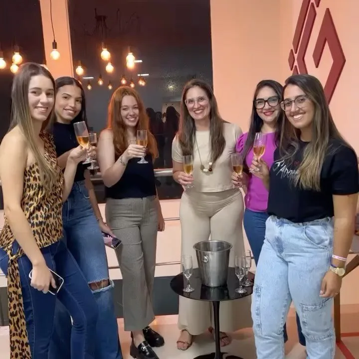 Turma 3 da Capacitação em Endodontia no encerramento do curso