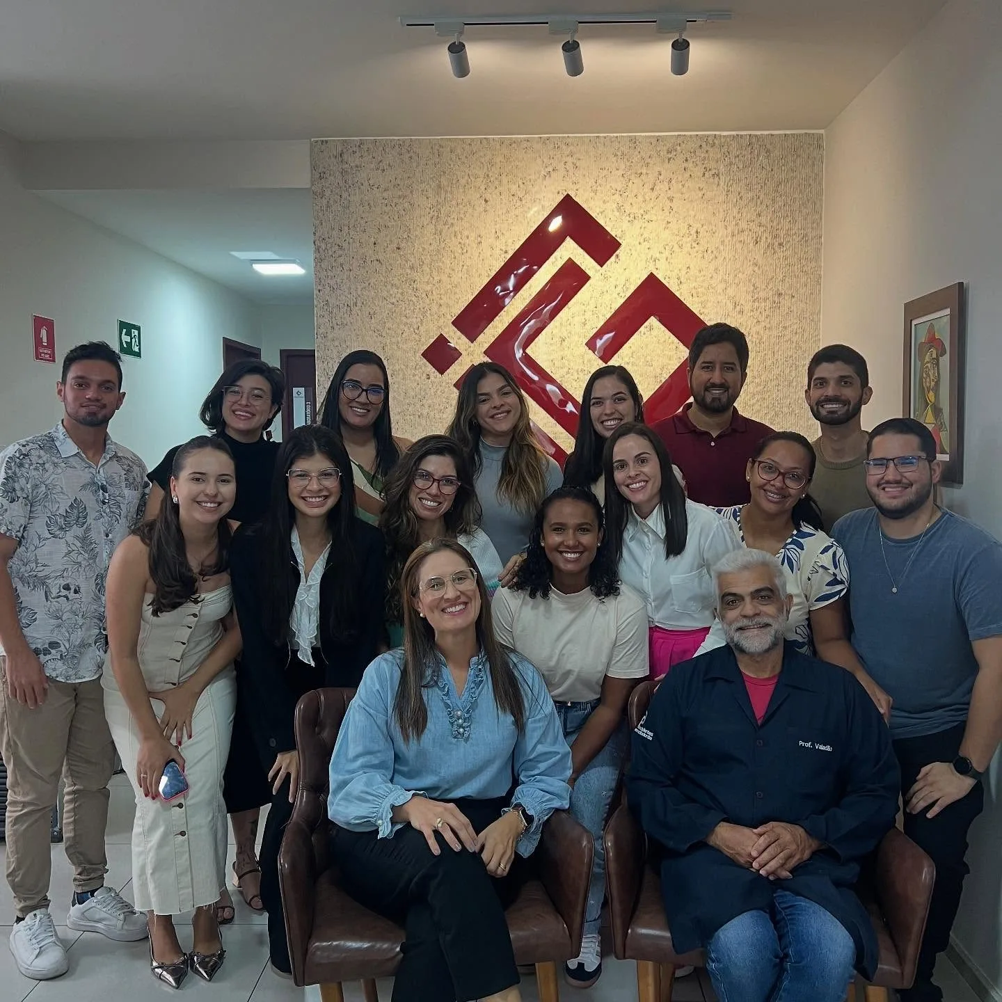 Turma 2 da Especialização em Endodontia no IGA