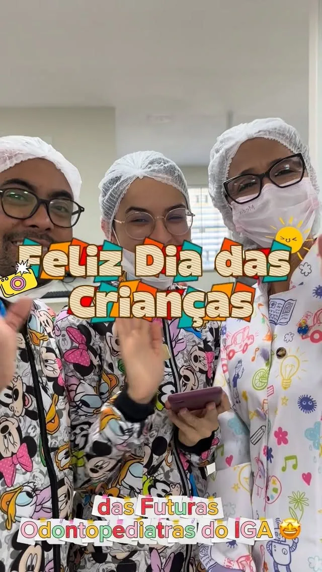 Turma 1 da Especialização em Odontopediatria reunida