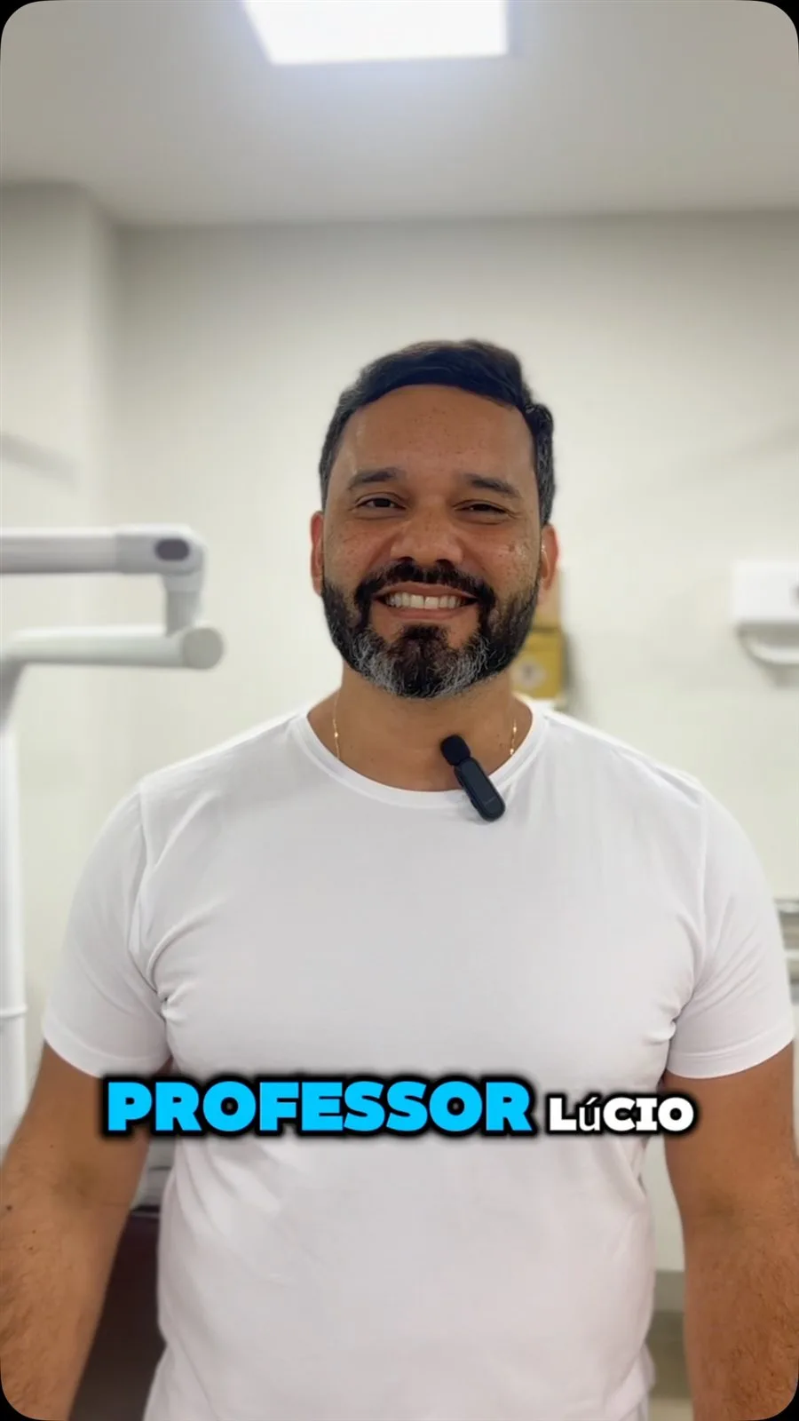 Turma 1 da Especialização em Ortodontia com professores do curso