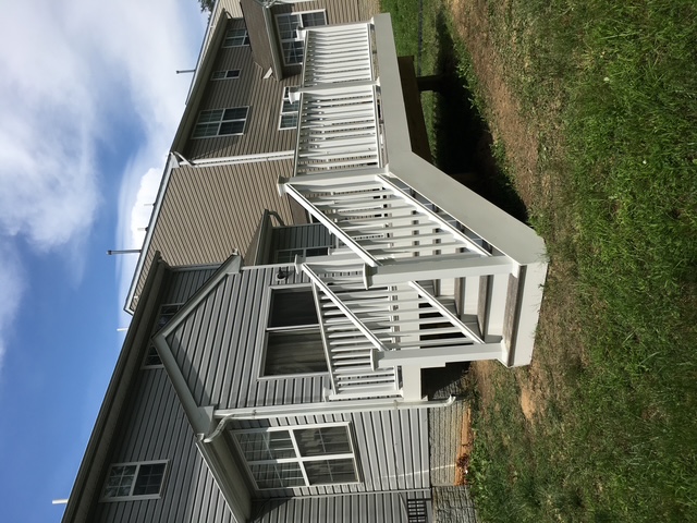 Columbia Vinyl Fencing & Decks