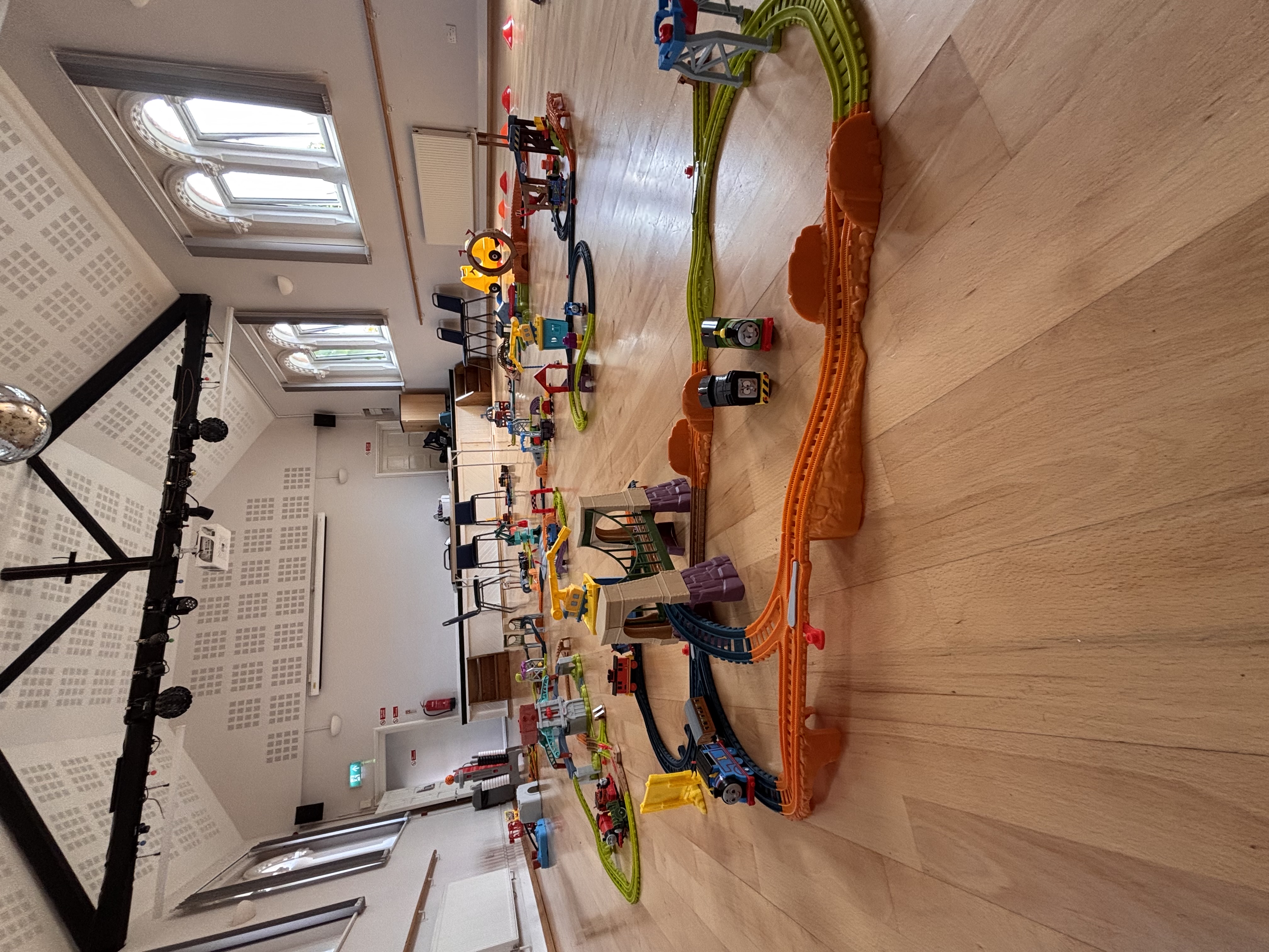 Train stay and play for toddlers leicester Train stay and play for toddlers leicester