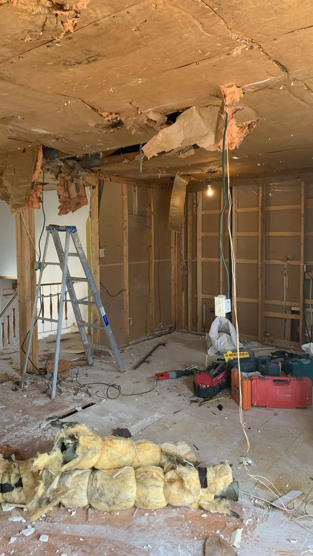 Espace intérieur avant les travaux de rénovation à aire ouverte