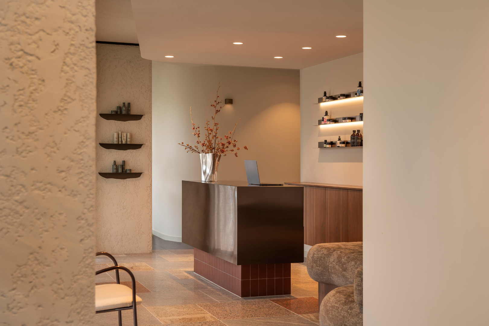 Pelle Clinic space