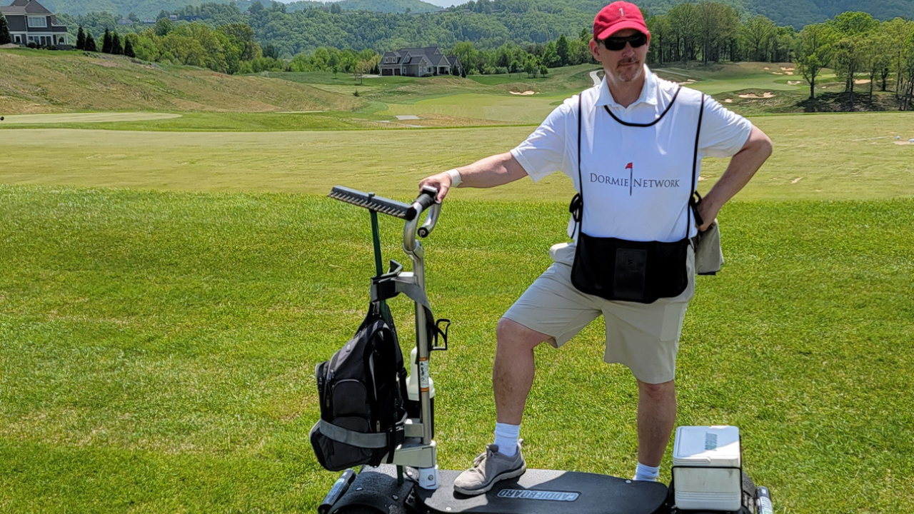 Caddie bib