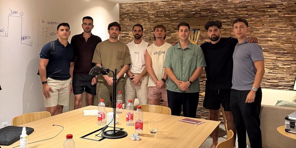 El equipo de SkillCash en la oficina de Zaragoza