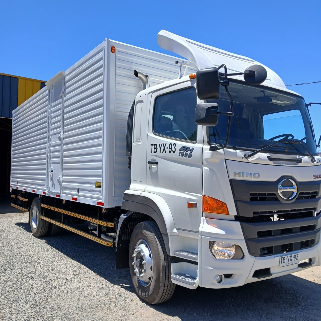 Furgón seco para transporte de carga — Equipos Record