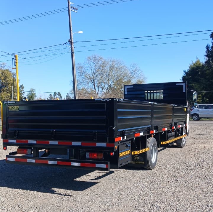 Carrocería plana para camión de transporte de materiales