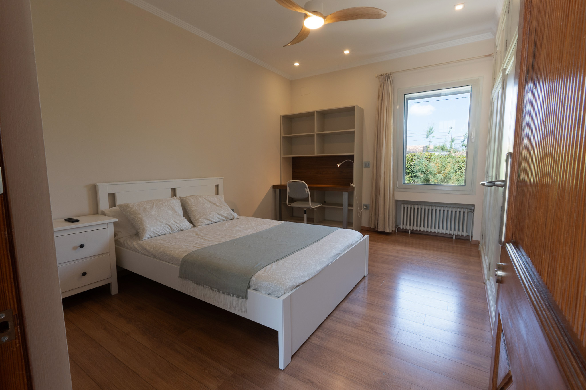 Tozal Large Room — Shared Bathroom at Edom Coliving Valencia — photo 1