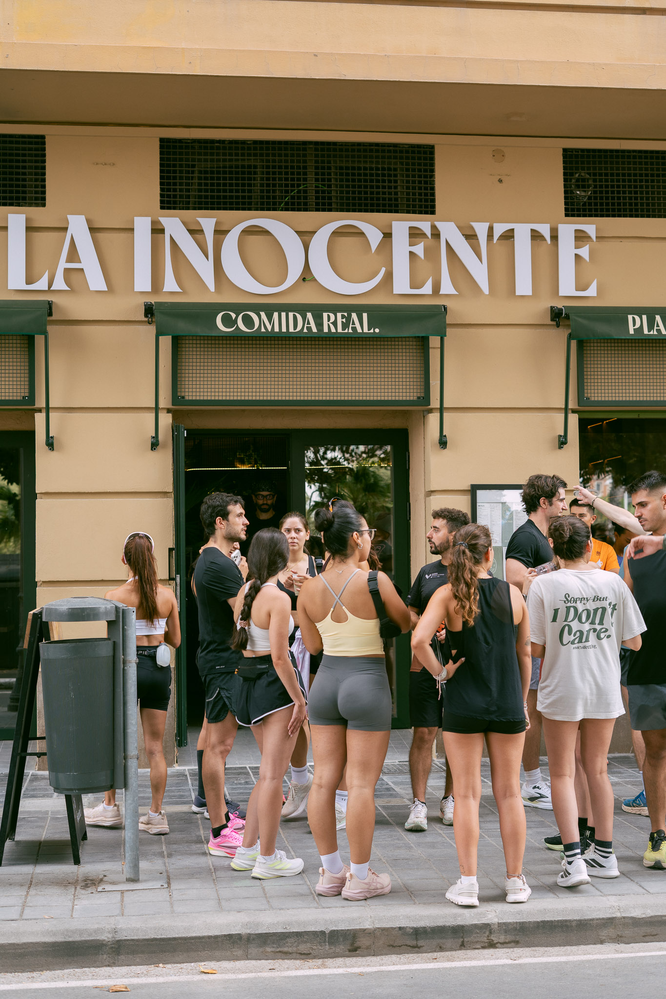 La Inocente restaurant in Valencia — food, atmosphere and community — photo 14