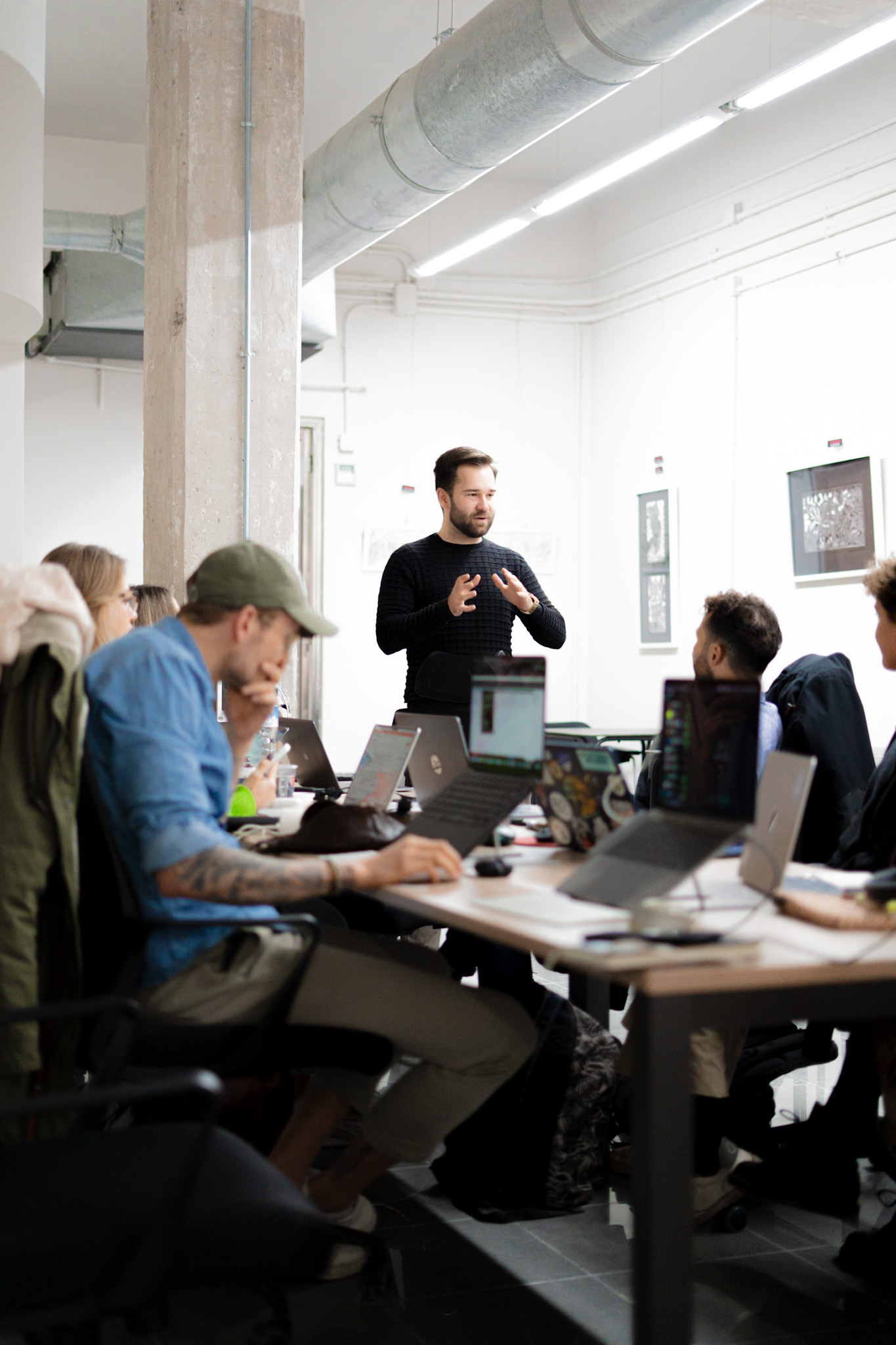 Edom Co-Working space in Valencia — desks, meeting rooms and community — photo 9