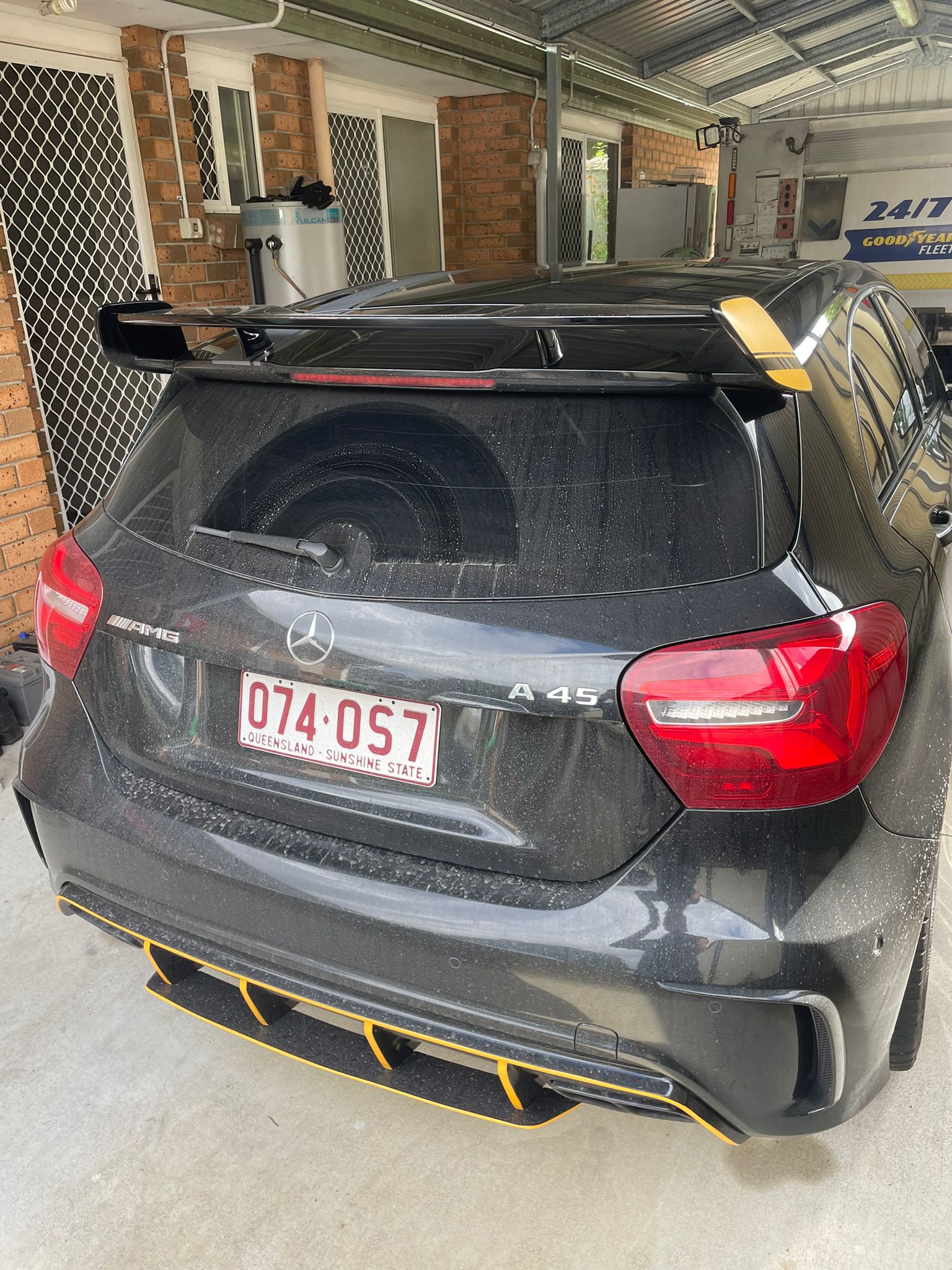 Before car polish Brisbane