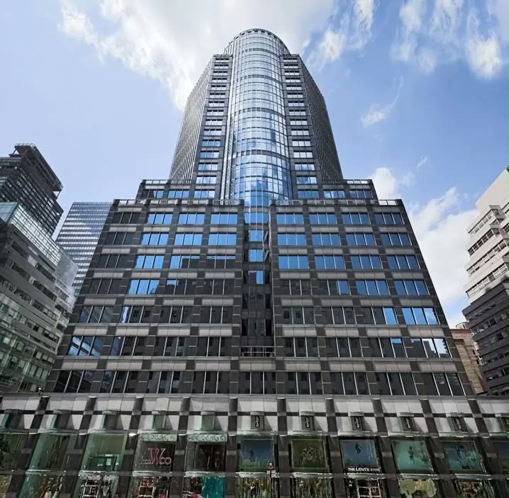 Office tower with curved glass crown