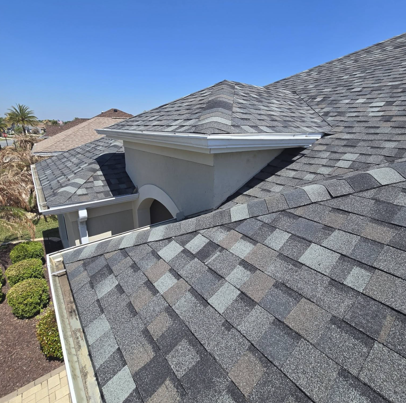 Completed residential roof replacement project in High Springs Florida featuring architectural asphalt shingles.