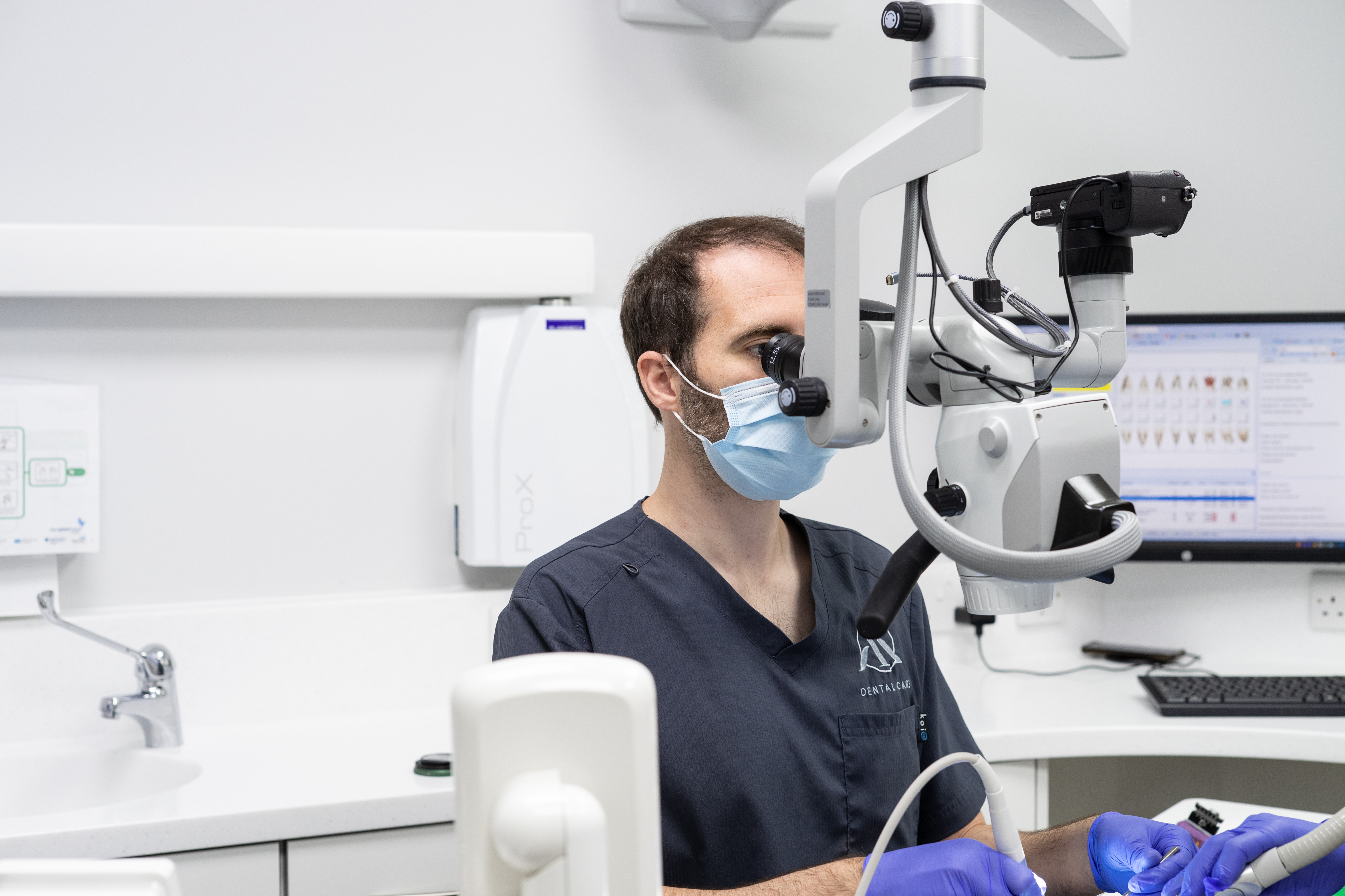 Dr Chris Burn, Specialist in Endodontics