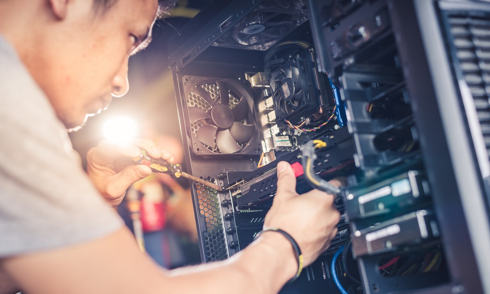 Repair or Replace? A Myrtle Beach Computer Repair Guide