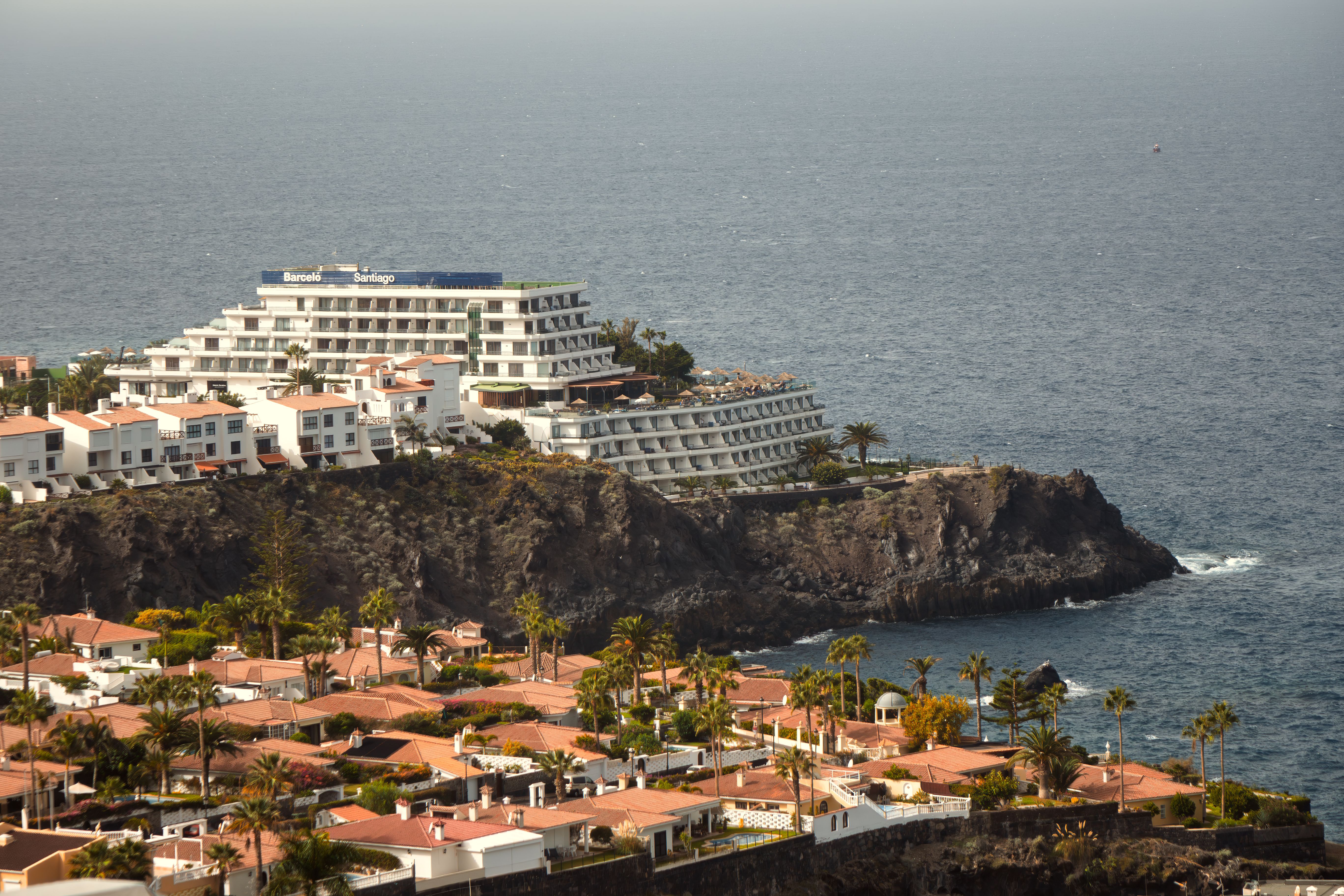 Hard Rock Tenerife - Slide 1