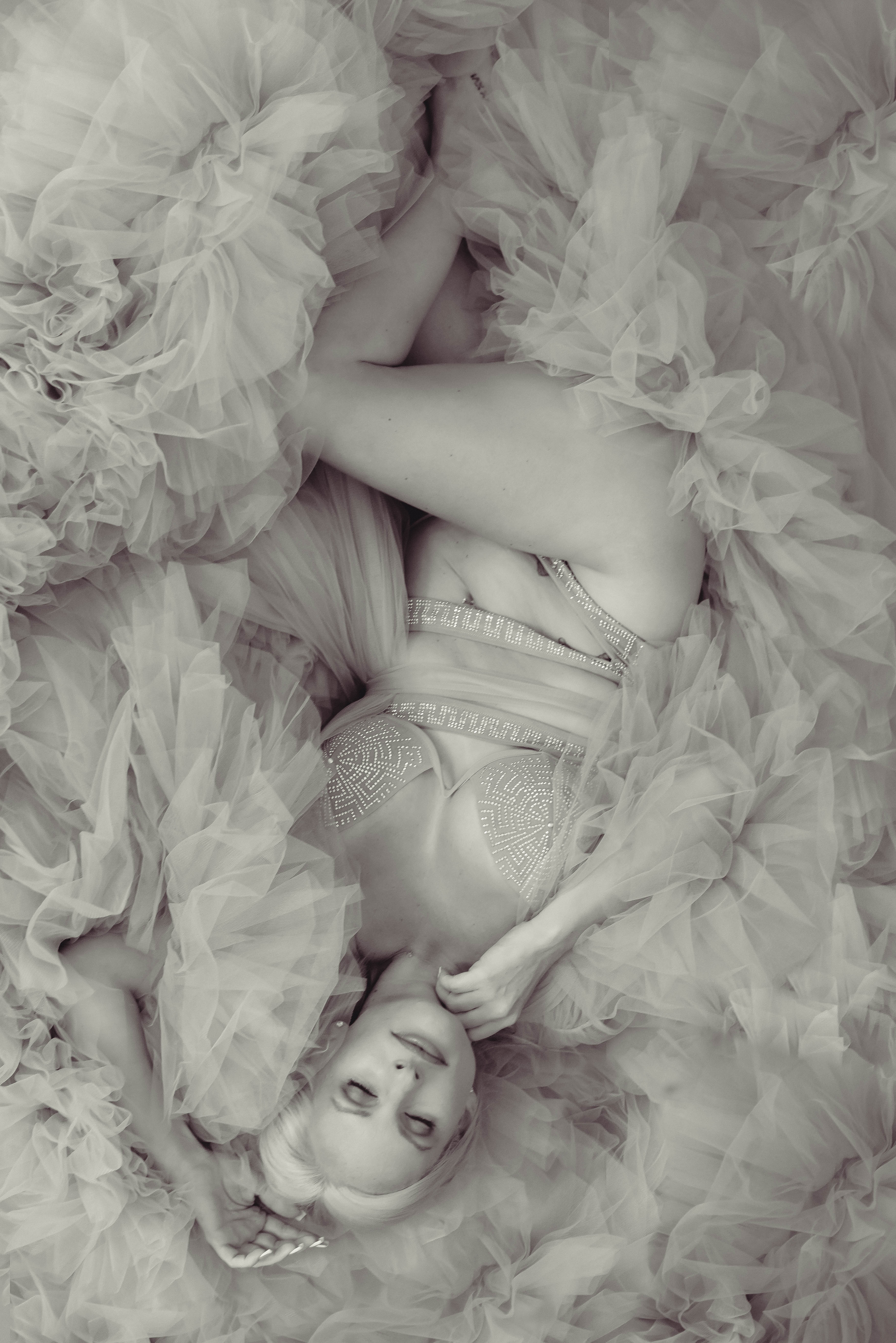 Sensual photography session Elegant boudoir portraits Confidence-boosting photo shoot Boudoir photography packages