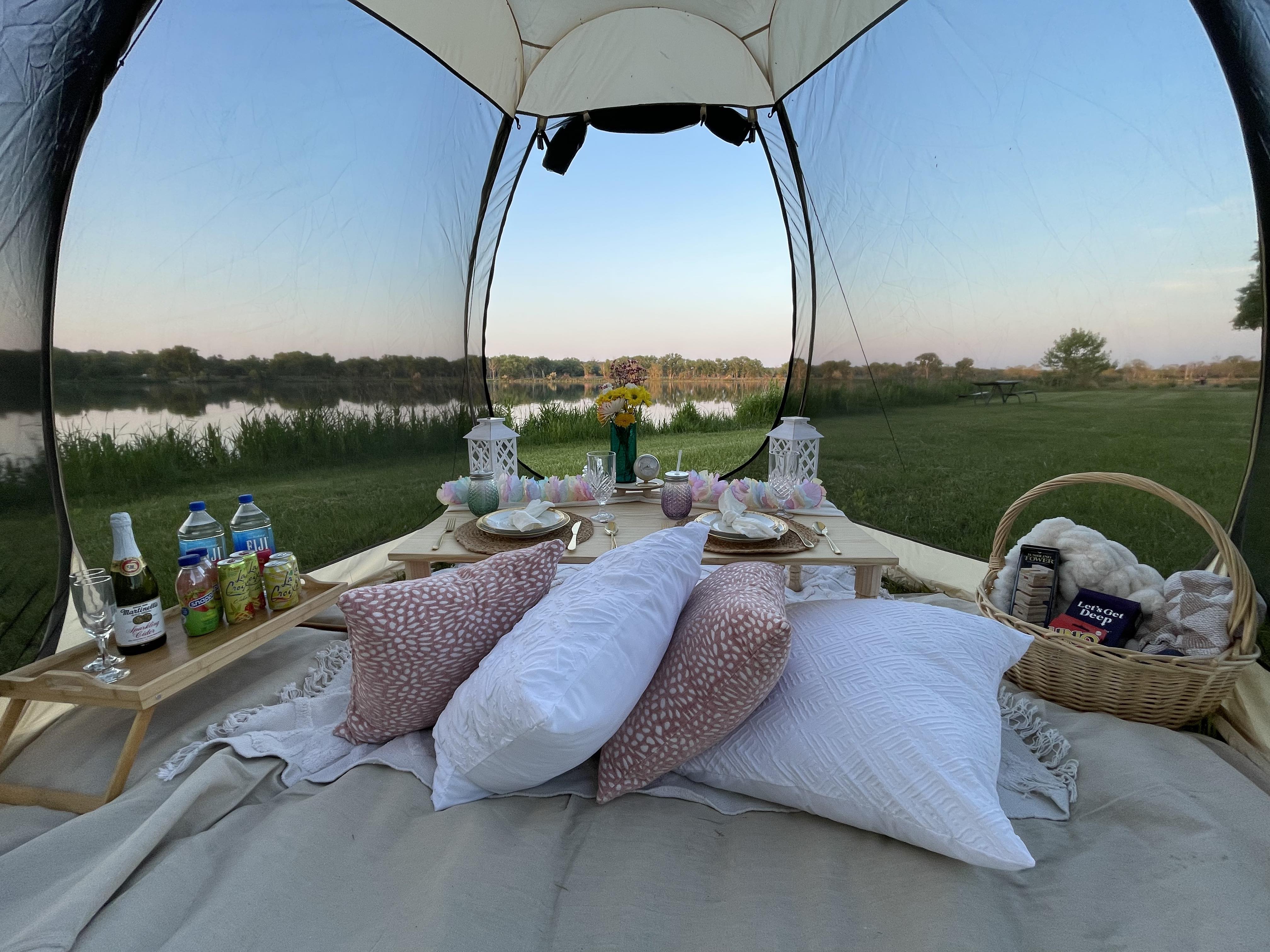 Luxury Picnics in Flint Hills Couple Date Night, Proposals, Mother's Day