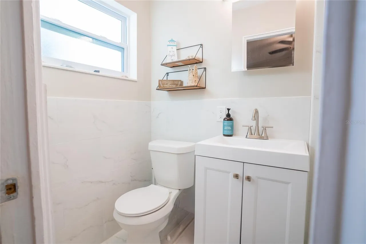 5205 98th Ter - Bathroom