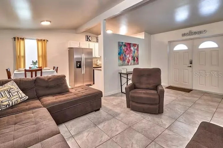 2804 N 33rd St - Living Area