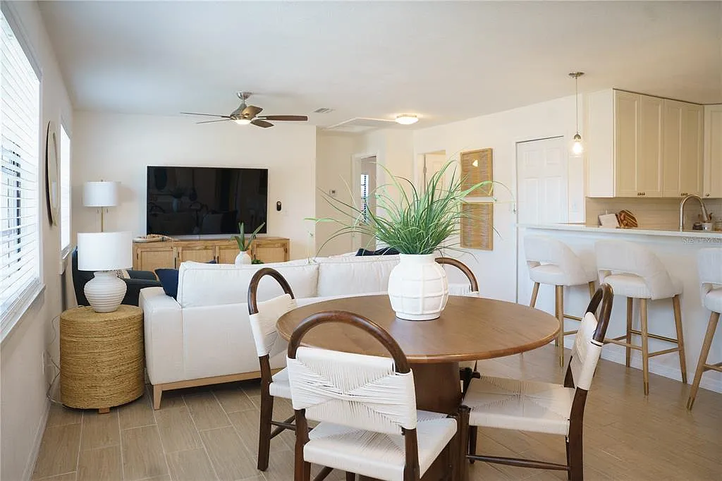 Living Room 3