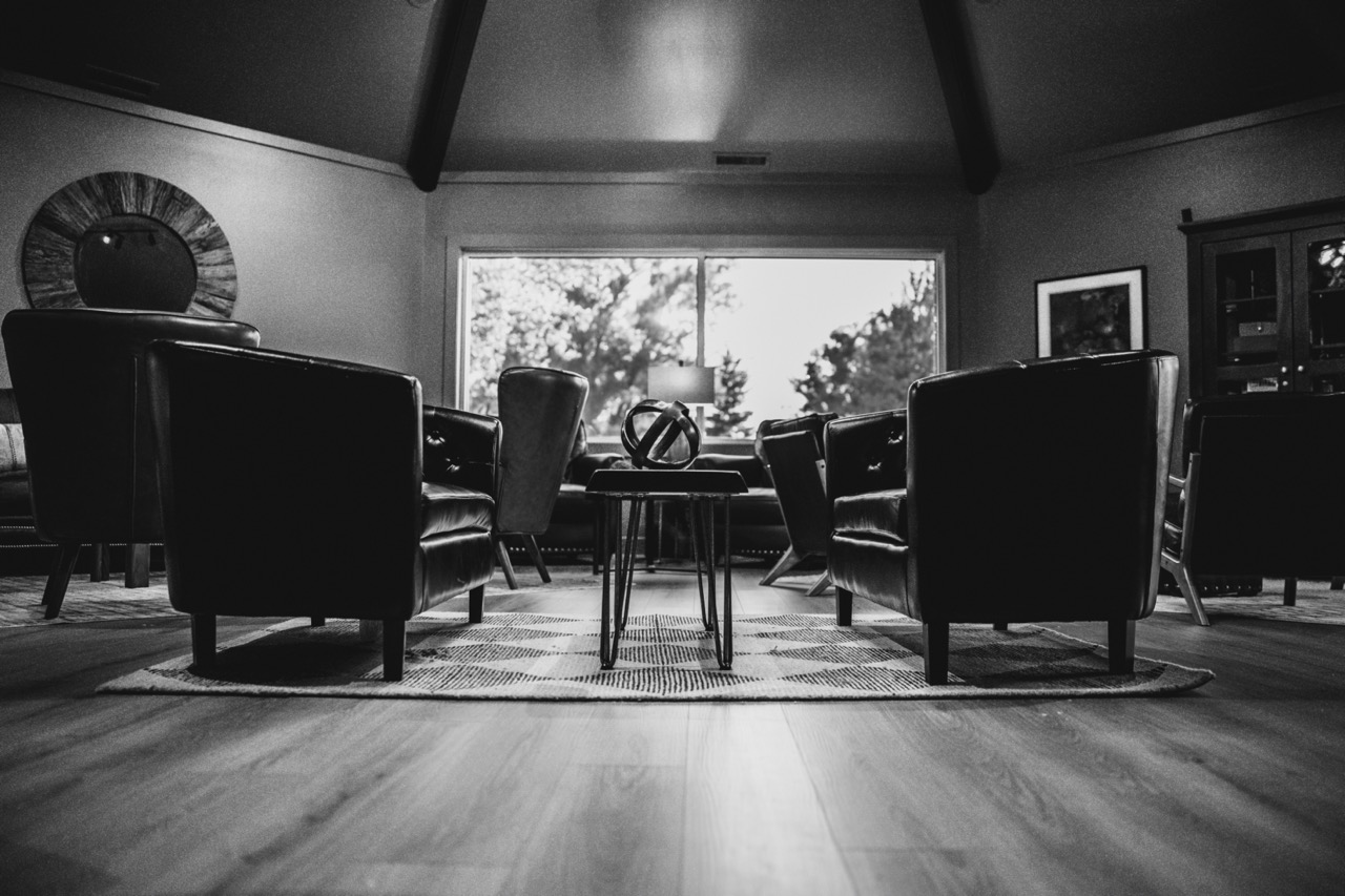 Lounge seating arrangement