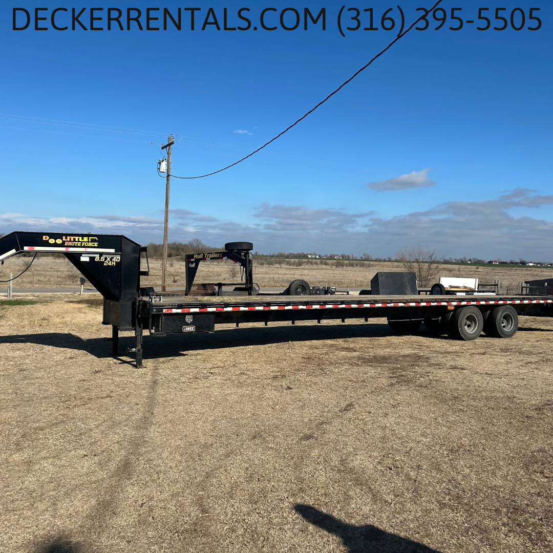 40 foot Deckover Gooseneck trailer rental in Wichita, KS