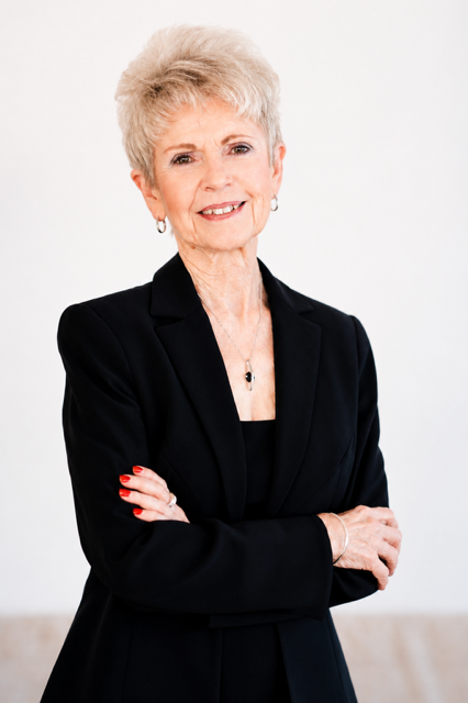 Dr Erika Yates