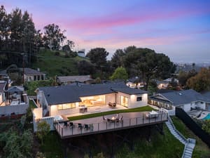 {{ custom_values.service_3 }} in {{custom_values.area_7})