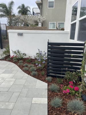 {{ custom_values.service_4 }} in {{custom_values.area_1})