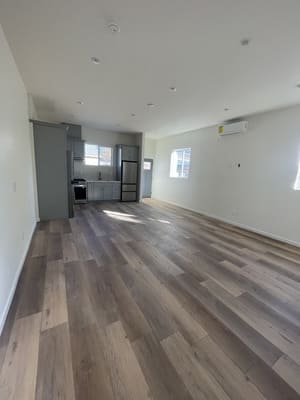 {{ custom_values.service_4 }} in {{custom_values.area_6})