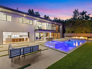 {{ custom_values.service_3 }} in {{custom_values.area_7})