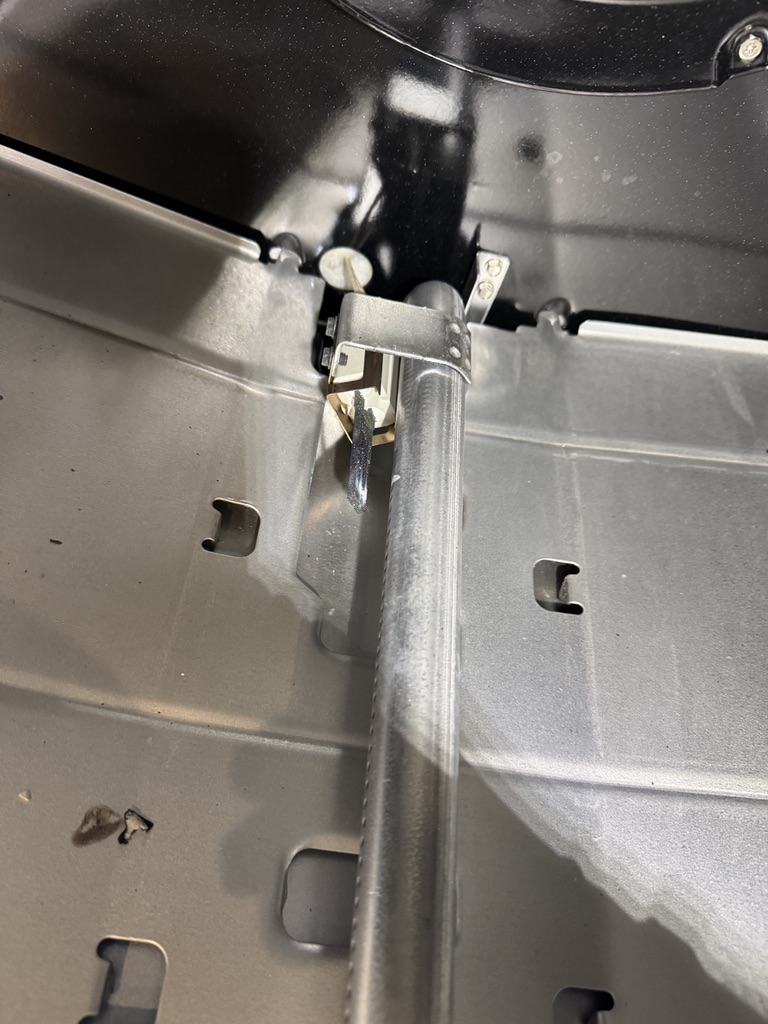 GE gas oven bake burner and igniter accessed for diagnosis in Vacaville, California