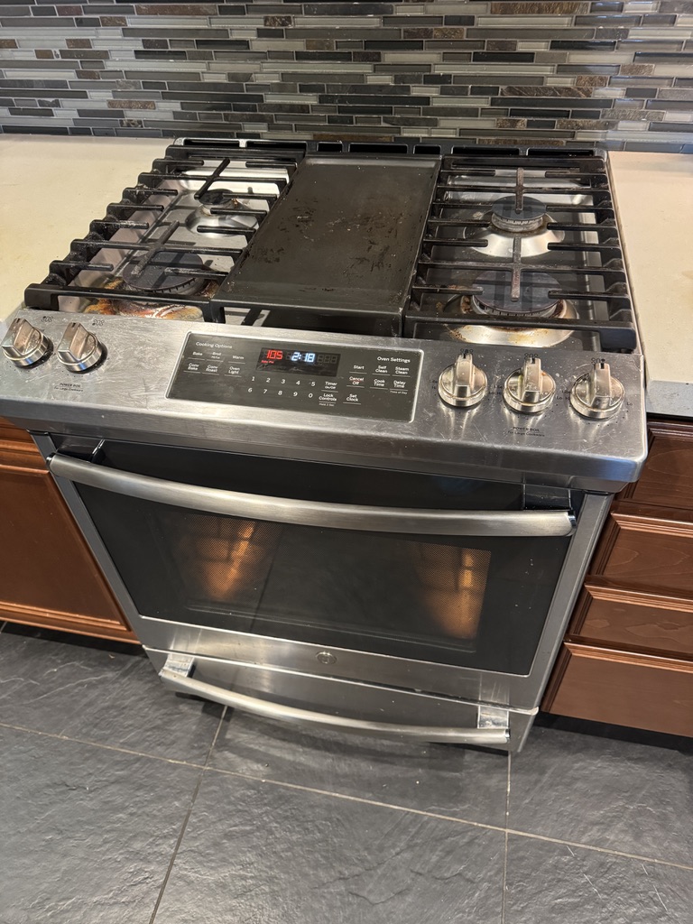 GE gas range heating normally after bake igniter replacement in Vacaville, CA