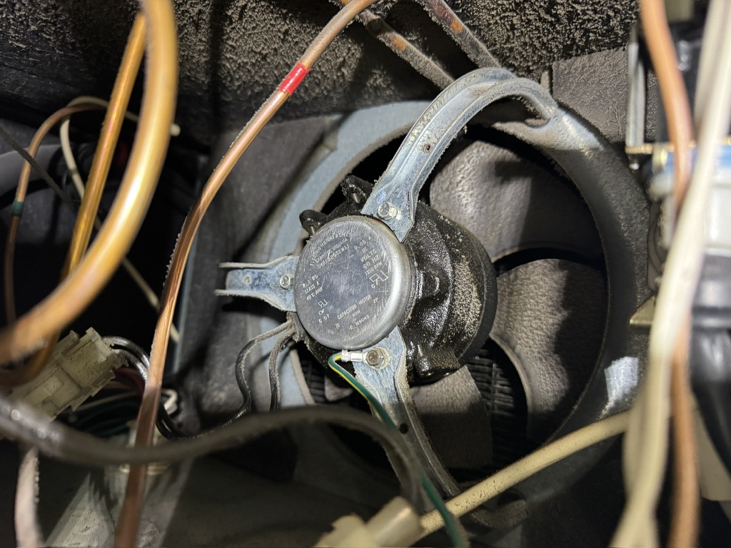 Seized Sub-Zero PRO 48 condenser fan before replacement Seized Sub-Zero PRO 48 condenser fan before replacement