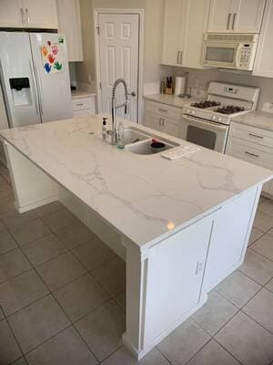 Authorized Cabinet Dealer in Lakewood Ranch