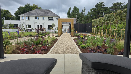 Large Garden with Sauna gallery 15