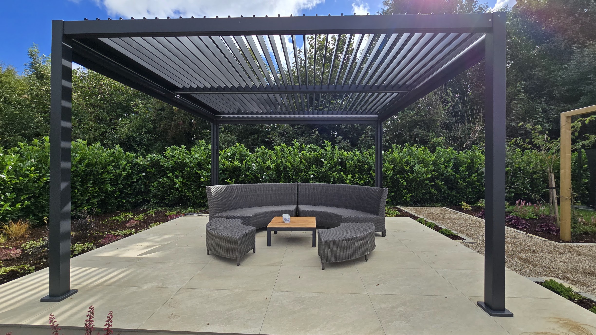 Large Garden with Sauna gallery 6