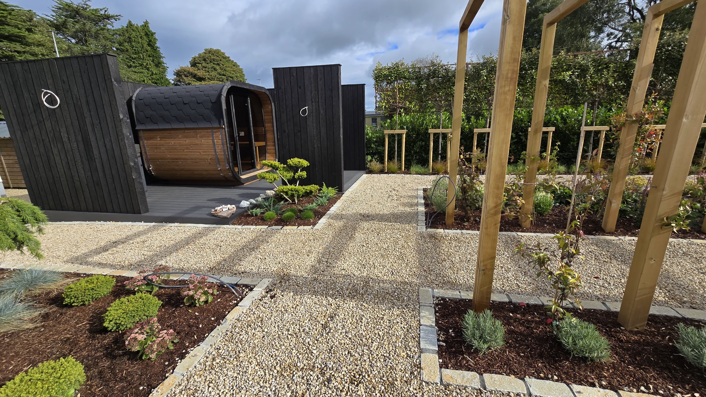 Large Garden with Sauna