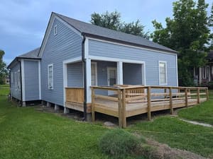 {{ custom_values.service_2 }} in {{custom_values.area_2})