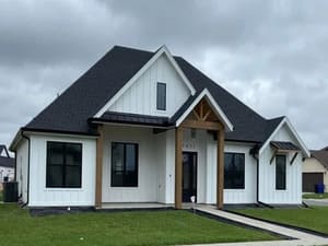 {{ custom_values.service_1 }} in {{custom_values.area_1})