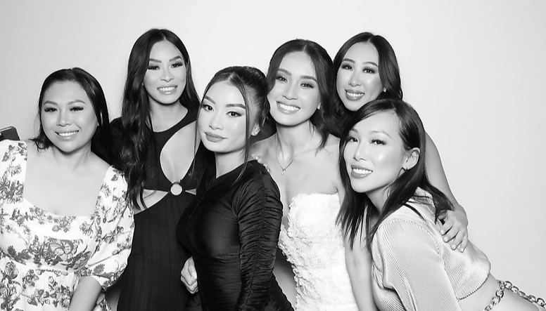 Glam Booth (B&W Hollywood) preview