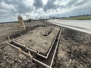 {{ custom_values.service_2 }} in {{custom_values.area_2})