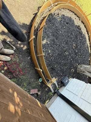 {{ custom_values.service_1 }} in {{custom_values.area_1})